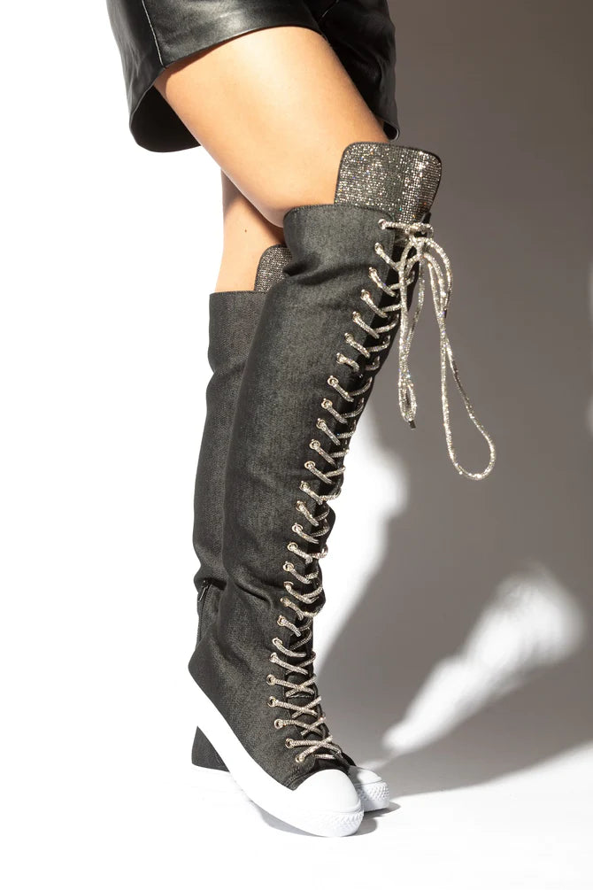 HIGH SCKOOL SNEAKERS